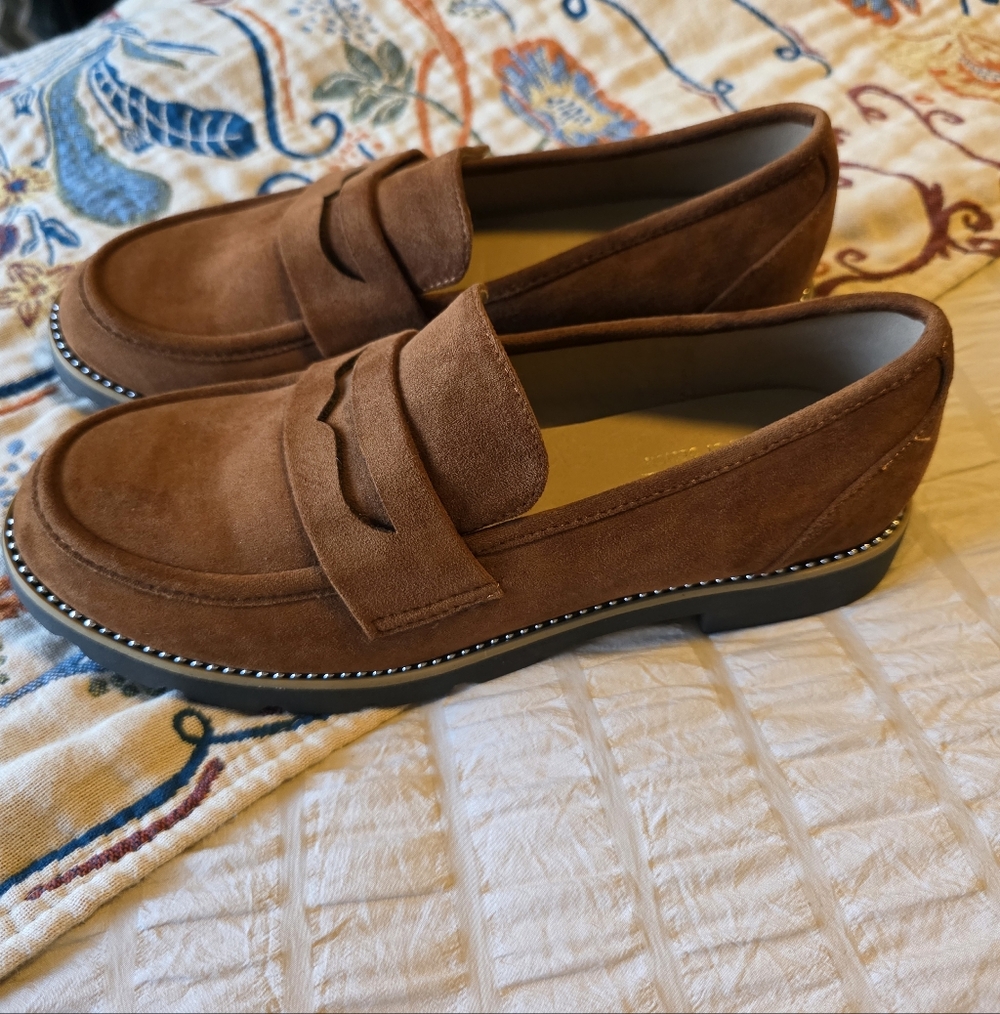 Taryn Rose Kilroy Penny Loafer, Size 9, Brown, Womens